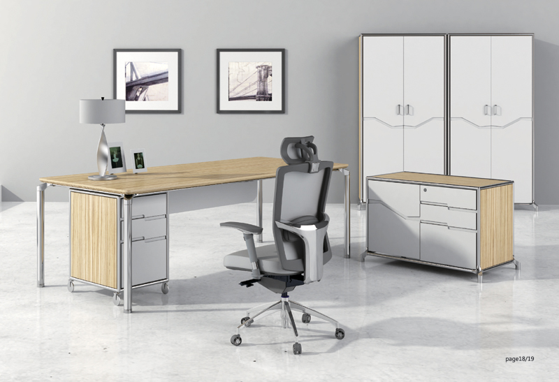 �ִ�ʵľ�칫̨